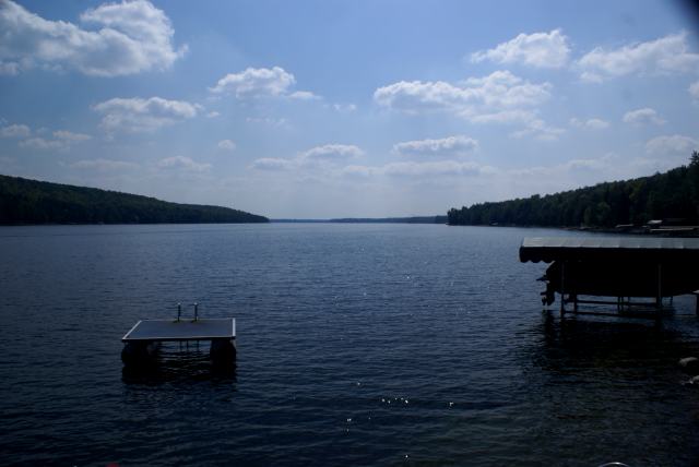 The boat landing isn't too bad but you should take it slow when removing your boat, lest ye leave parts of the boat behind (lower unit, parts of the prop).  We need a very wet fall.<br><br><br>-Nemo