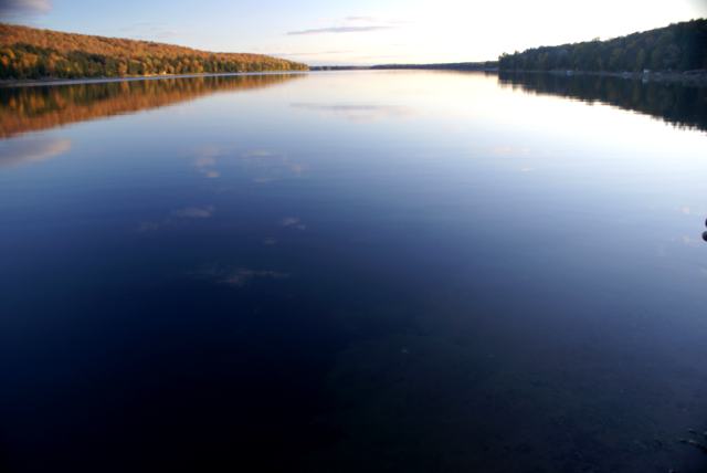 The water was 62°F on Saturday.  That's much warmer than I would have thought.  Pumpkin carving weekend next Saturday!<br><br><br>-Nemo