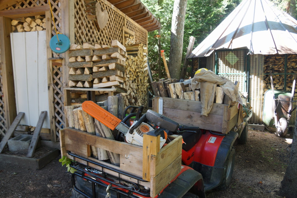 Only a few more loads of wood and there will be enough for the 2014 maple syrup season.