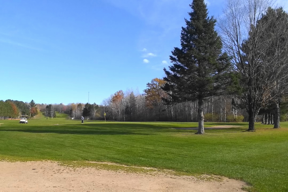 The NCC course was in surprisingly good shape. It was a little disappointing that by mid-week the flags were pulled and the velvet ropes put up. The course will open again next April.