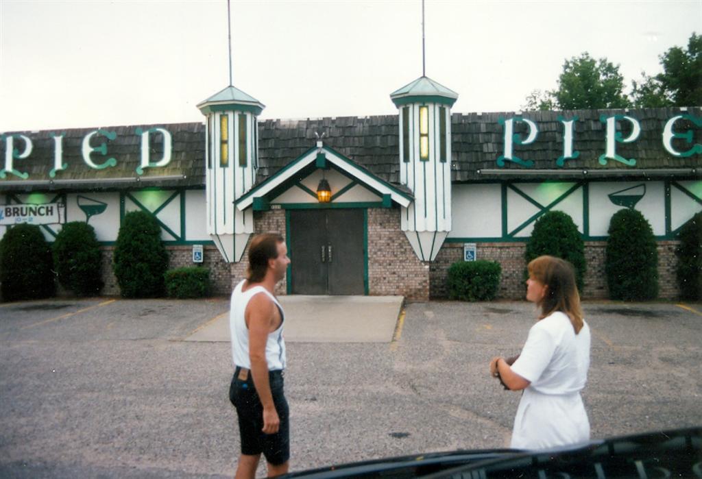 	After a hard week of playing, the Pied Piper in Rhinelander was deemed the best place to obtain much needed protein.  I really should write a review of this supper club.  Thankfully there's plenty of time, a place like this will never close.
