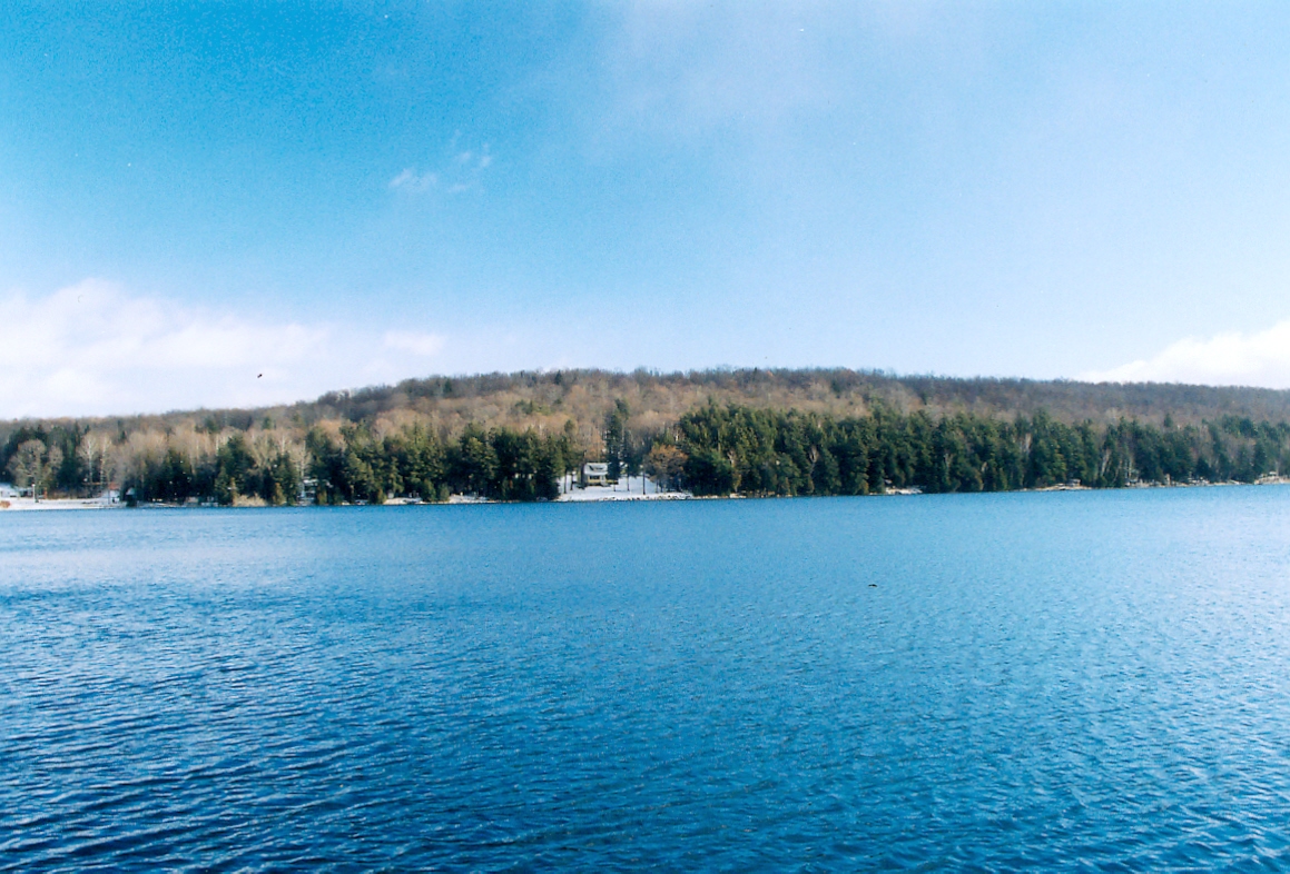 You could feel that the lake was going to be covered with ice soon. We'd love to have seen it go, but work called and we had to go back<br><br><br>-Nemo