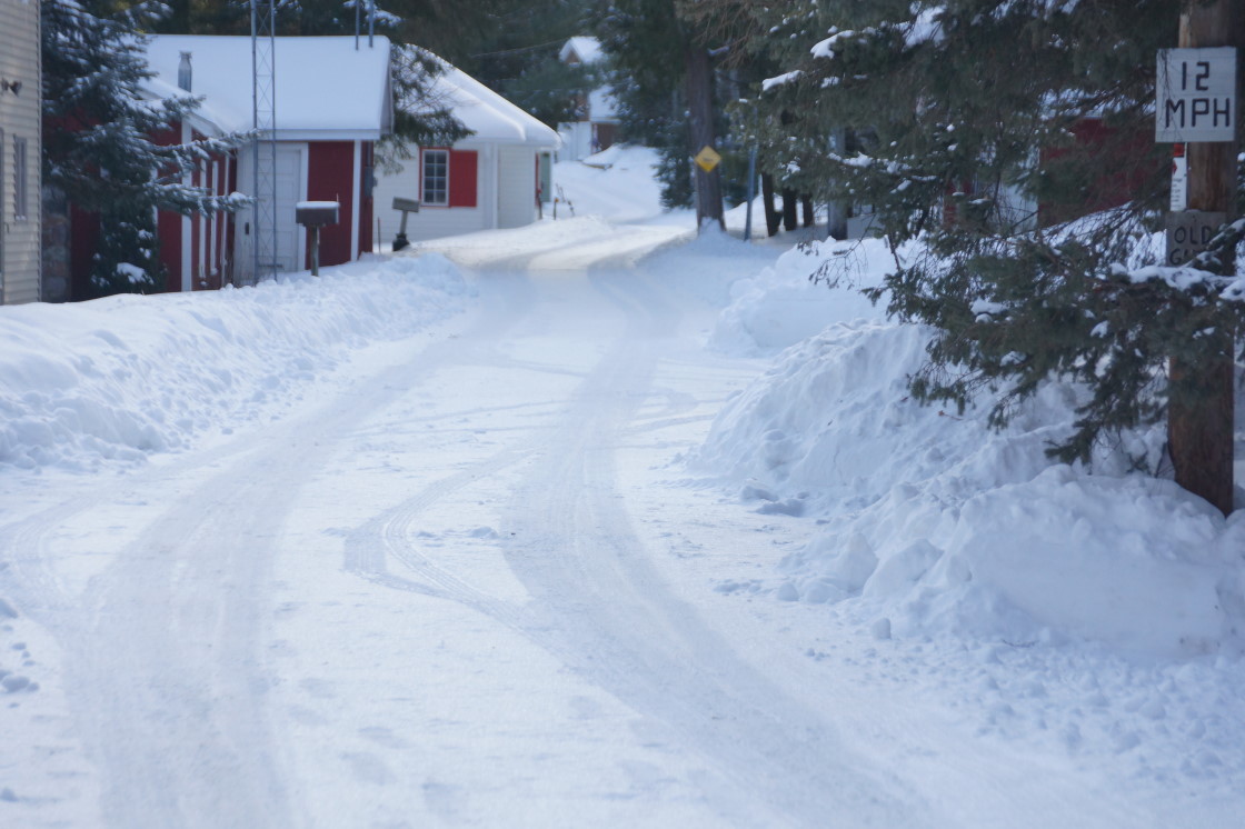 The condition of Knott Lane was whiter than the previous week. Thicker, too.