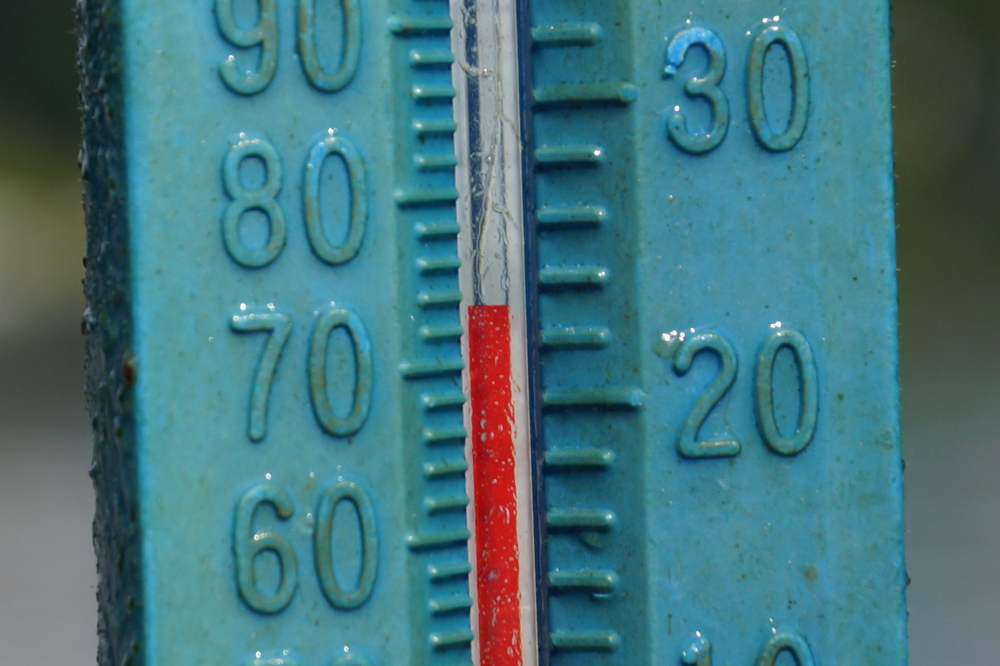 Less than 2 weeks ago the water temperature of Lake Lucerne peaked at 82°F. Swimming was comfortable, falling while skiing could be painful but without the added unpleasantness of hypothermia. Last week the lake temp fell down to a more Lucerne-ish 74°F. Not freezing, but not 82°F either.