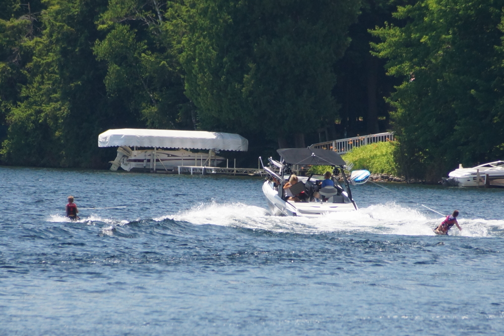 Boat traffic remains heavy. We are happy to report less tubing and more skill runs (kneeboards, wake boards, skis, footing).
