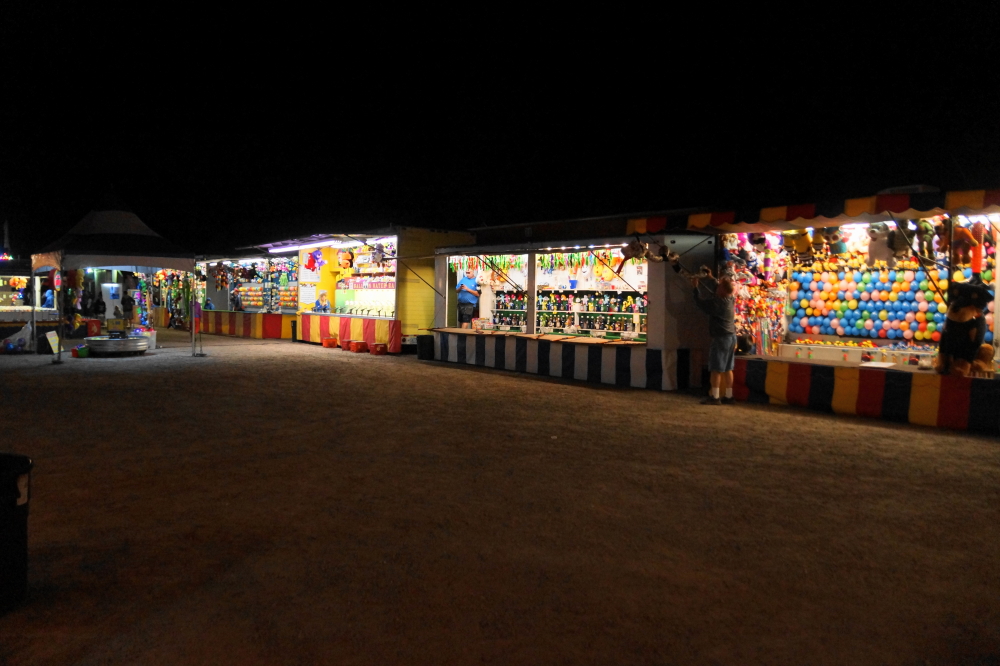 There were ample opportunities to lighten the wallet and win some <s>crap</s> stuff. 