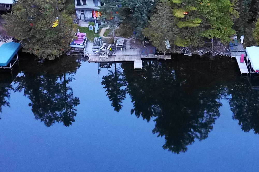 The air temperature on Saturday never went over 50°F. The lack of injuries and flatness of the lake invited skiers. The air temperature and early sunset promptly dis-invited them.