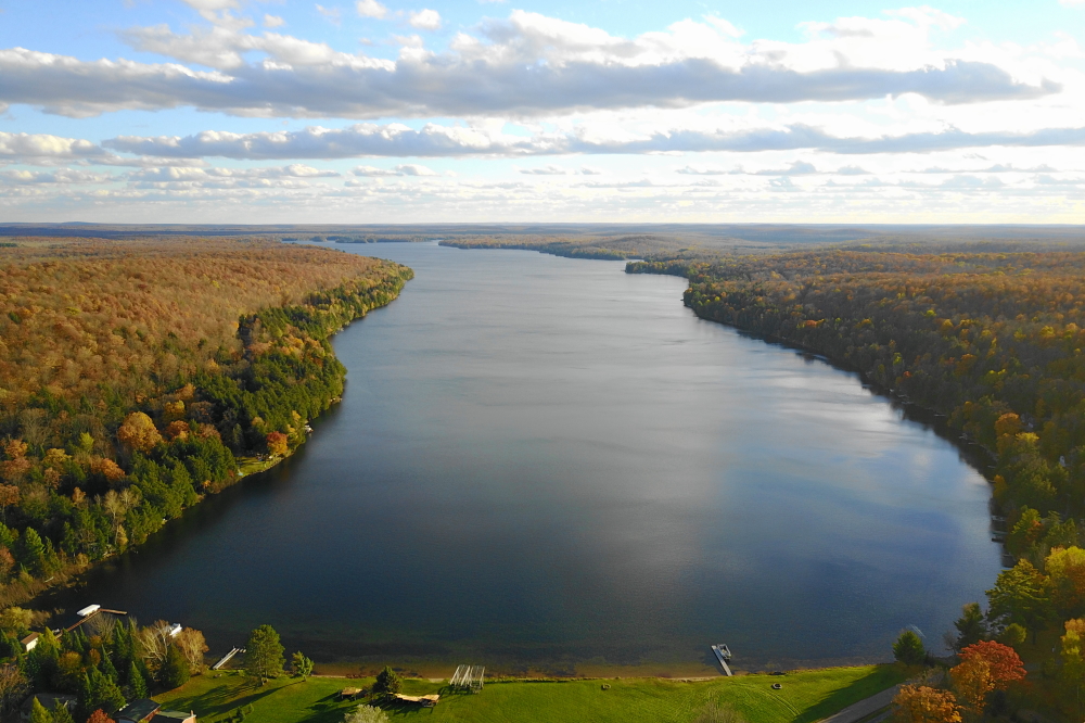 Unlike past weeks, last week was dryer. Like past weeks, last week was about 10°F cooler than normal. The lake temperature is getting close to the 40's°F and the air has been described as "crisp". Especially in the mornings.