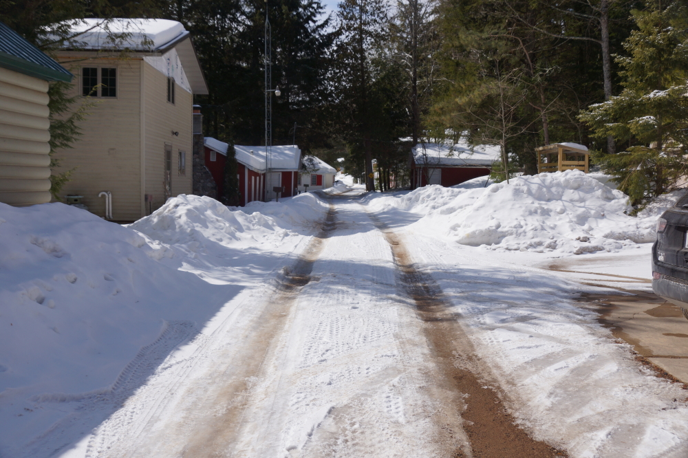 Most roads around the lake are sort of clear. There are a few icy patches but they are mostly pavement. Knott Lane is not one of them.