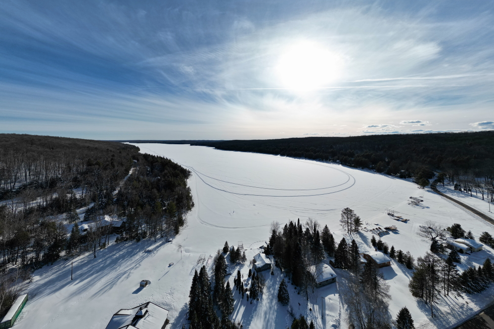 Last week started off as classic Thaw. Highs in the upper 30s°F would melt the ice and snow during the day. Lows in the 20s°F would encrust the evening puddles with ice by morning. The trend was marching closer to Spring and open water. That changed on the weekend.