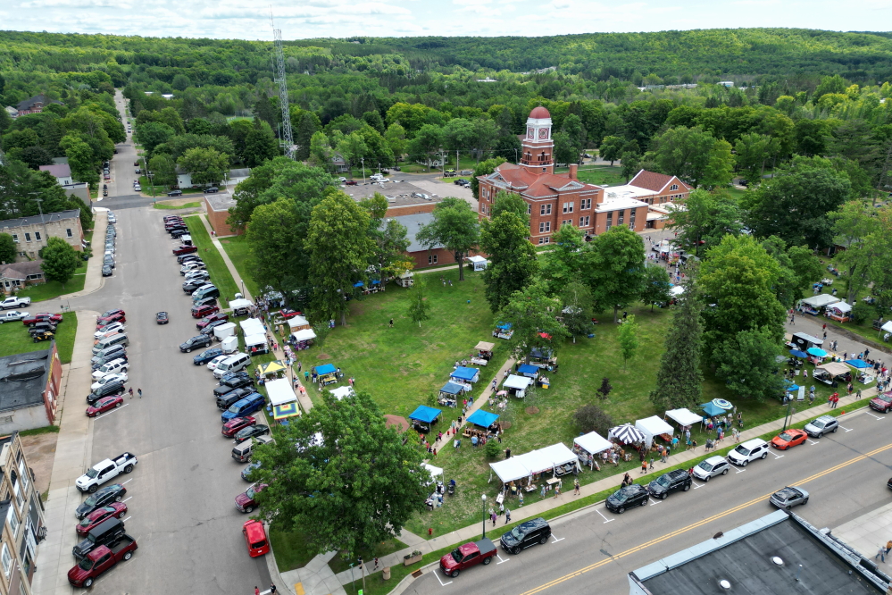 Later on Saturday, Kentuck Day came to Crandon.
