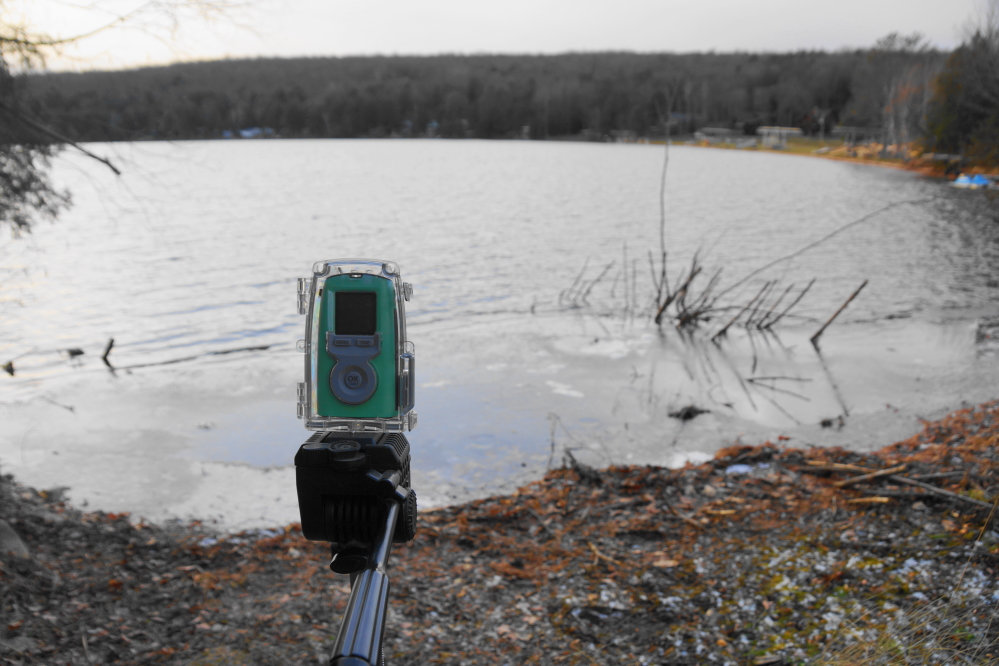 Despite Friday's single digit (8°F) morning, there's not much ice-in to record yet.
