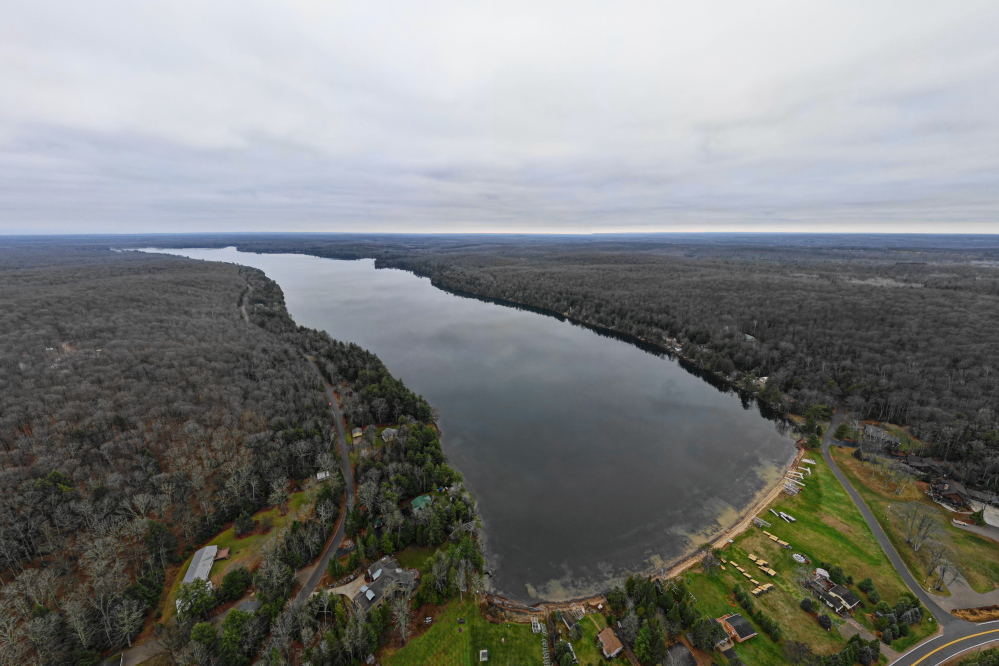 Clouds rolled in around mid-week. Before the sky cleared, there was some rain. There was not enough accumulation to recover much of the lake level lost since July, but any amount helps.