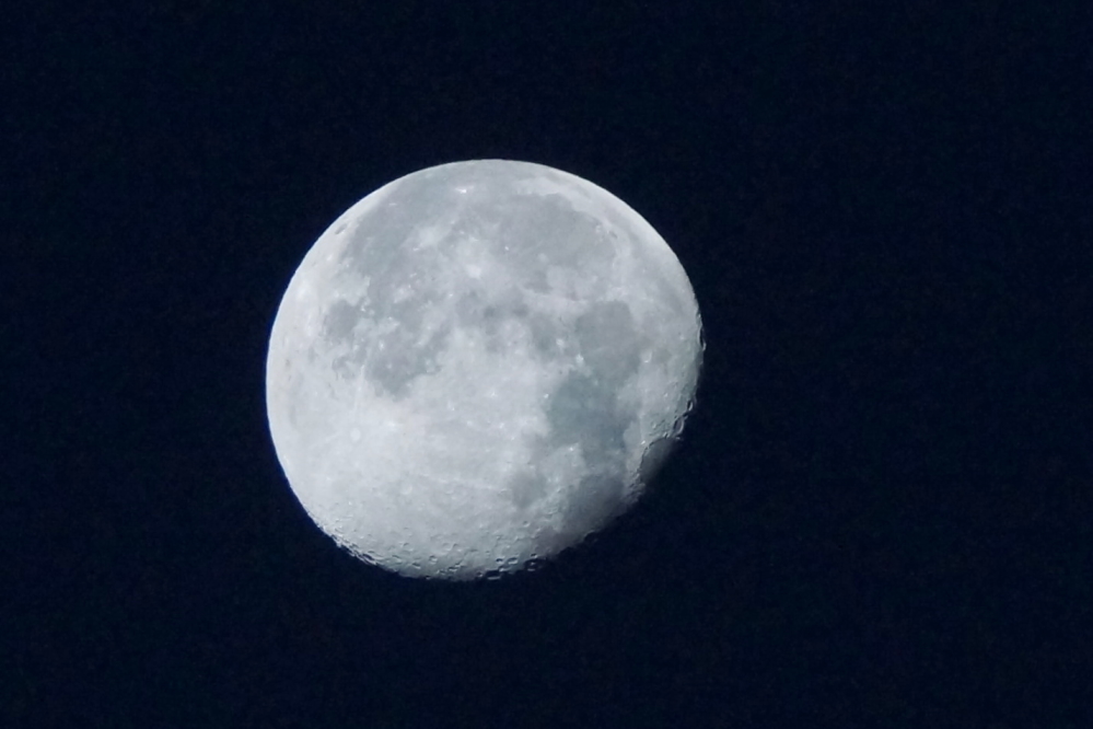 When the clouds did not smother the night, Lucerne was well lit by a waning moon.