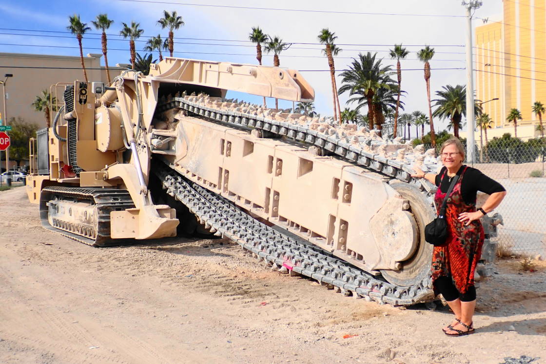 Just off the strip close to the pinball machines, someone left one of the biggest chainsaws we've ever seen. 