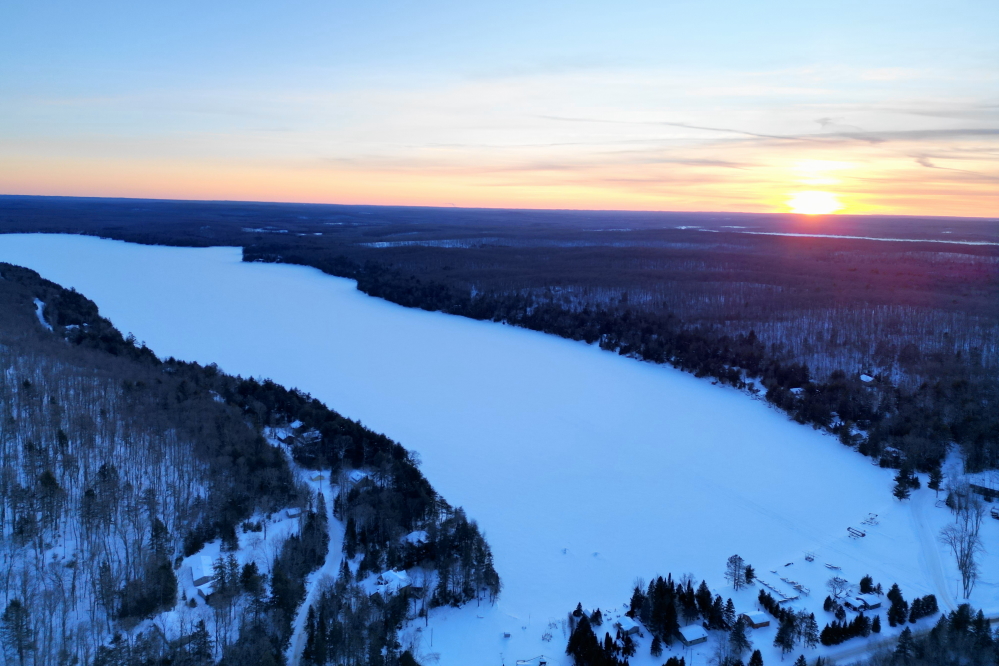 The sub-zero (°F) mornings were usually preceded by a clearing sky and a good sunset.