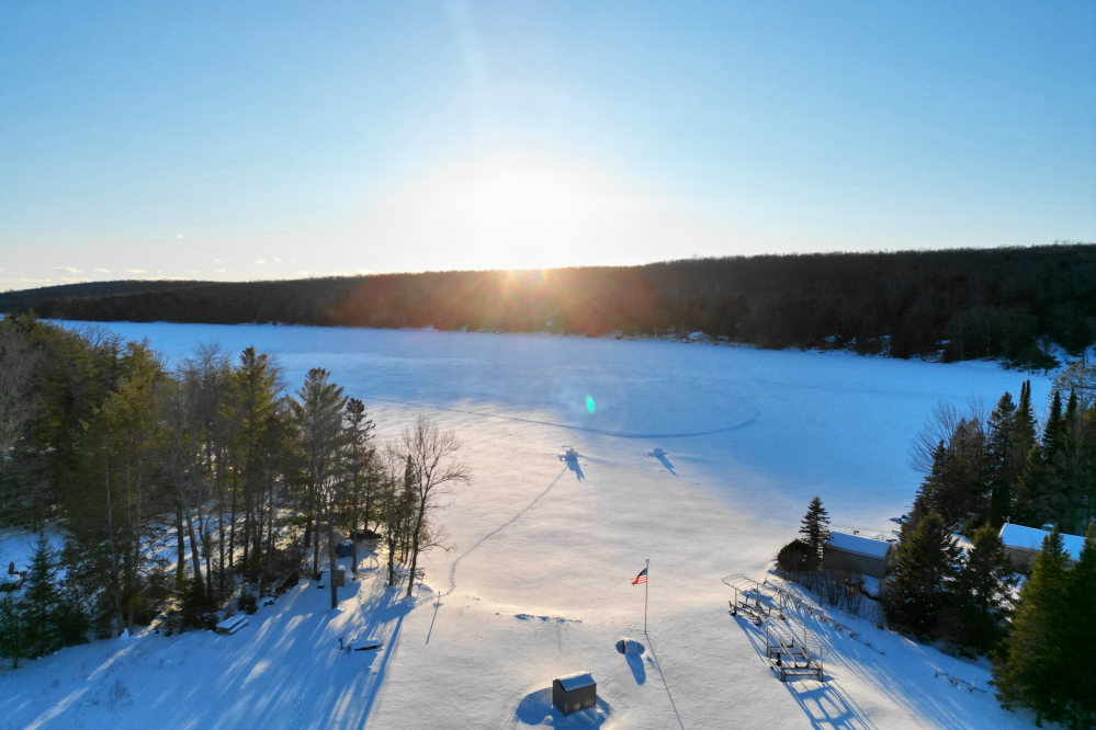 On Friday evening the sky cleared and the air held the binding declaration of a sub-zero (°F) morning.