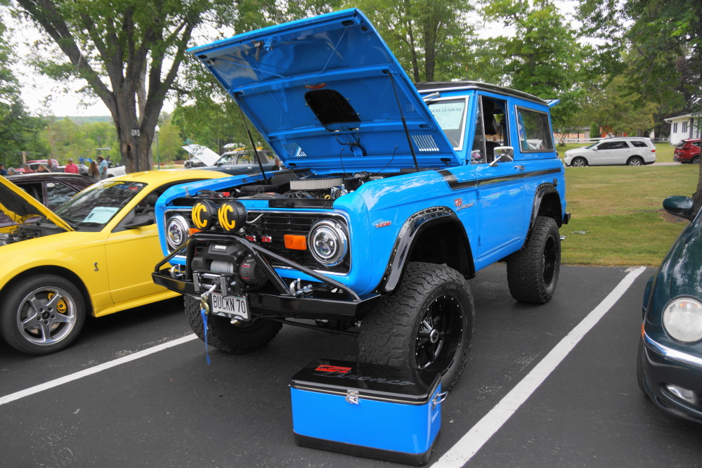 Some of the cars were bluer than others.